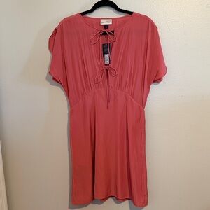 NWT Coral pink Women's dress with pockets and bows